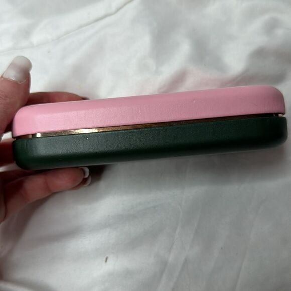 Kate Spade New York Eyeglass Pink/Green Eyeglass Case With Cleaning Cloth. - Picture 5 of 7